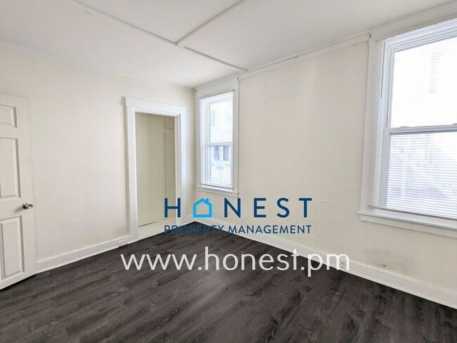 Building Photo - 30 Sewall St