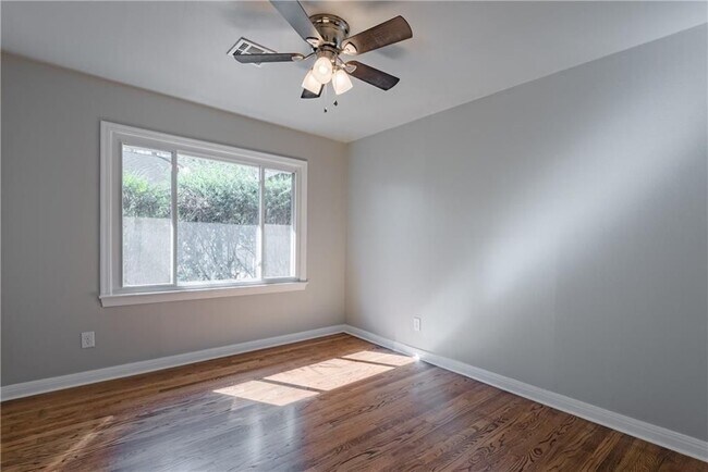 Building Photo - 4713 N Harvey Pkwy