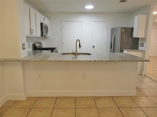 Building Photo - 7424 Aspen Brook Dr