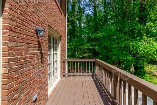 Building Photo - 637 Corbin Lake Ct