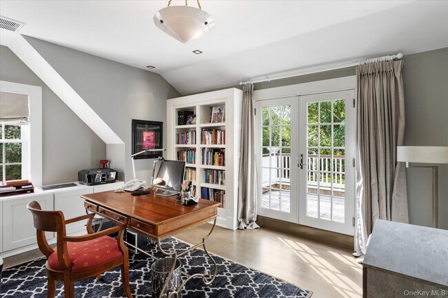 Building Photo - 231 Flying Point Rd