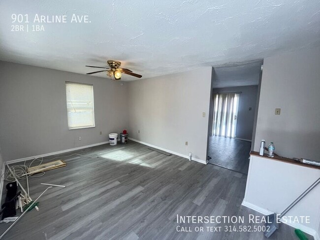 Building Photo - 901 Arline Dr