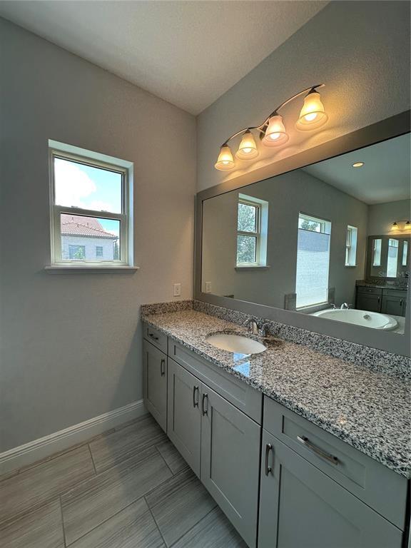 Building Photo - 15702 Shorebird Ln