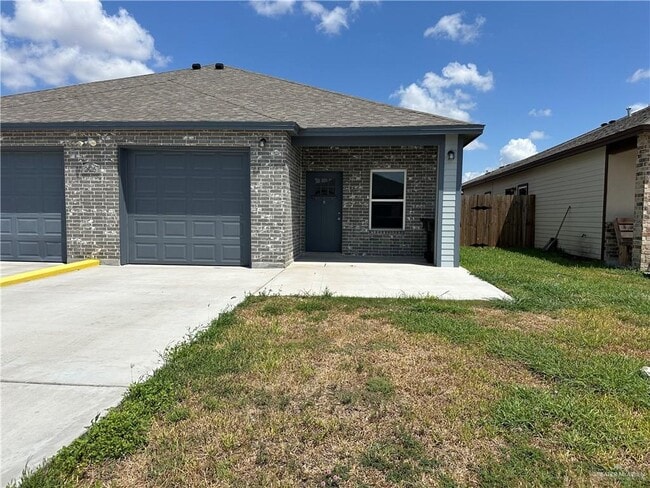 Primary Photo - 2426 S Vly Cir