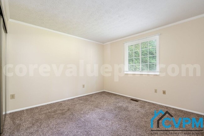 Building Photo - 7714 Baggins Rd