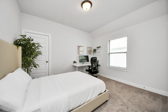 Building Photo - 10410 Carina Cloud Ln