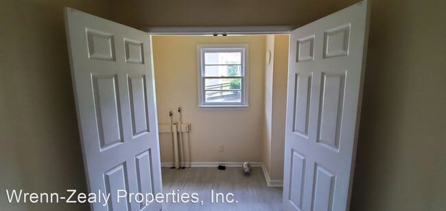 Building Photo - 3 br, 1 bath House - 3005 Ingleside Avenue