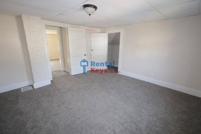 Building Photo - 1305 N Garvin St