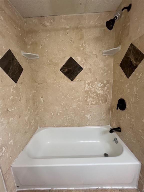 Building Photo - 806 W 24th St