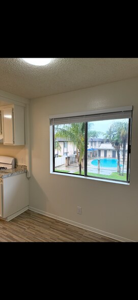 Building Photo - 12835 10th St