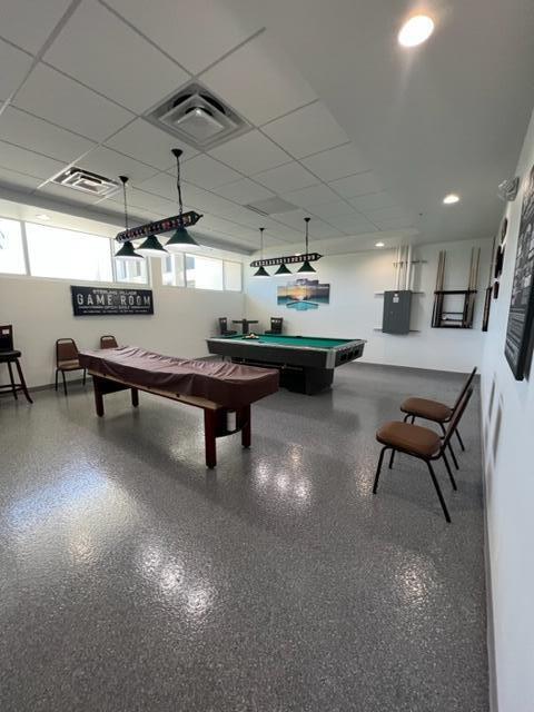 Building Photo - 800 Horizon W