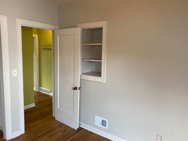 Upstairs bedroom 2 - full closet and shelving - 3200 SE 78TH AVE