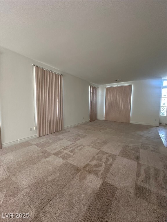 Building Photo - 301 Arbor Garden Ave