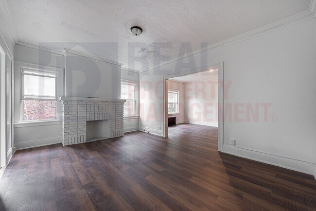 Building Photo - Cozy Living near University Circle