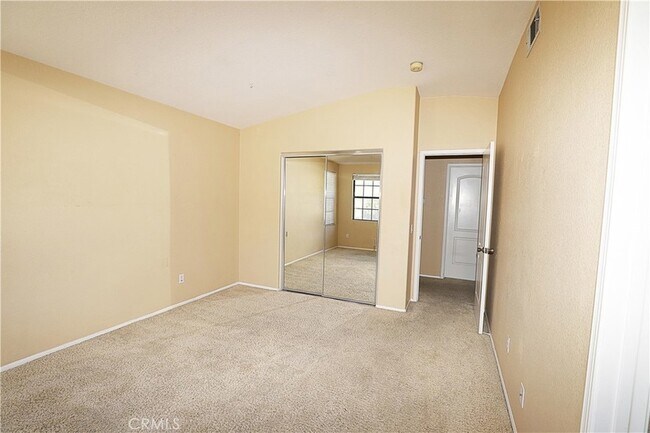 Building Photo - 2760 Hidden Hills Way W