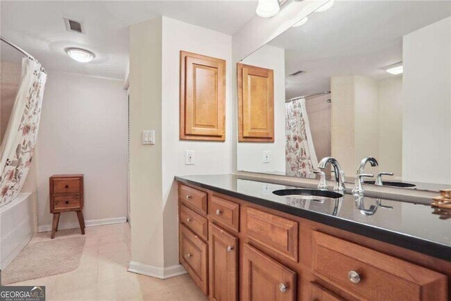 Building Photo - 199 14th St NE