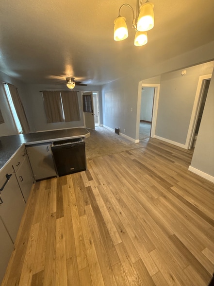 Building Photo - 130 Main St