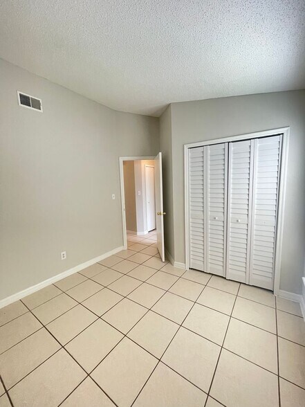 Building Photo - 312 San Gabriel St