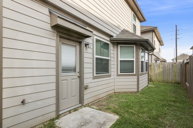 Building Photo - 5711 Esk River Trl