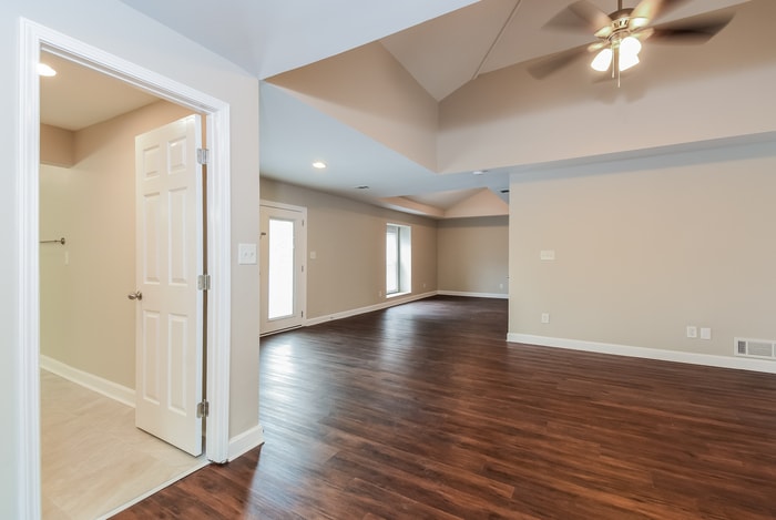 Building Photo - 100 Marsh Glen Point