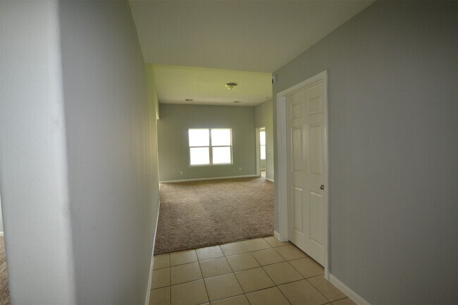 Building Photo - 6958 Chessgate Falls Ln