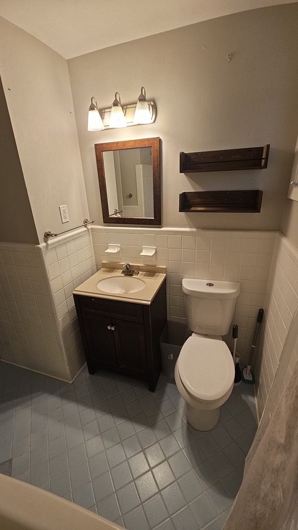 Building Photo - MOVE IN SPECIAL!! LIMITED TIME ONLY!! FIRST MONTHS FREE! $45 APPLICATION FEE SPECIAL!!