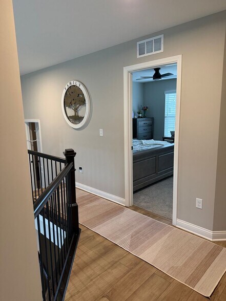 Building Photo - 211 Education Wy