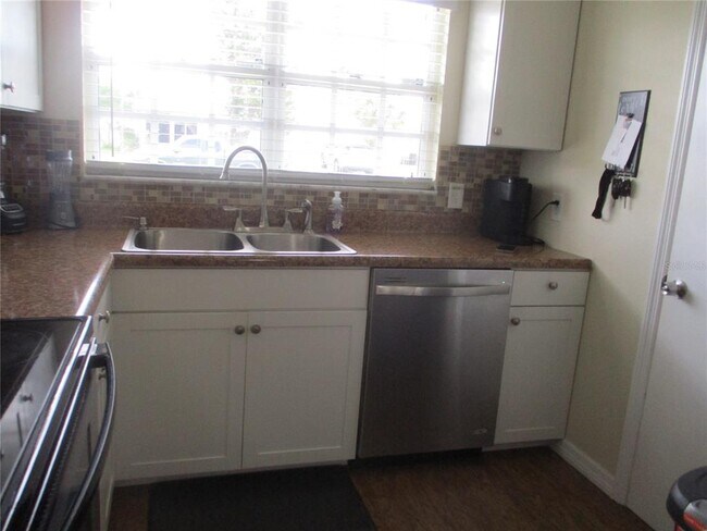 Building Photo - 471 Insull Ct