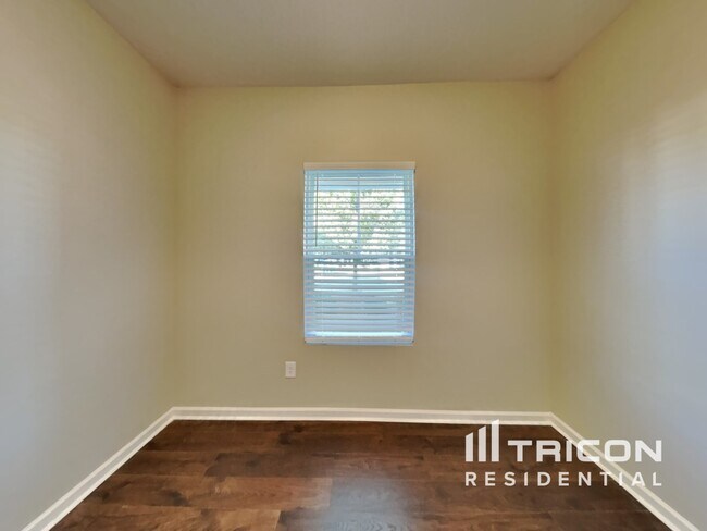 Building Photo - 1064 Bitting Hall Cir
