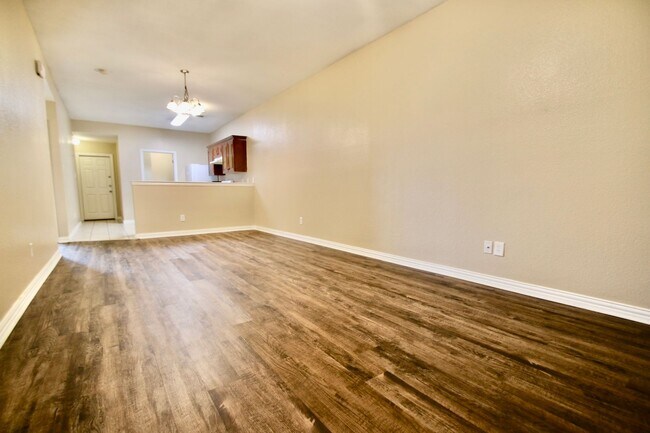 Primary Photo - 3116-3118 S Cherry Ln