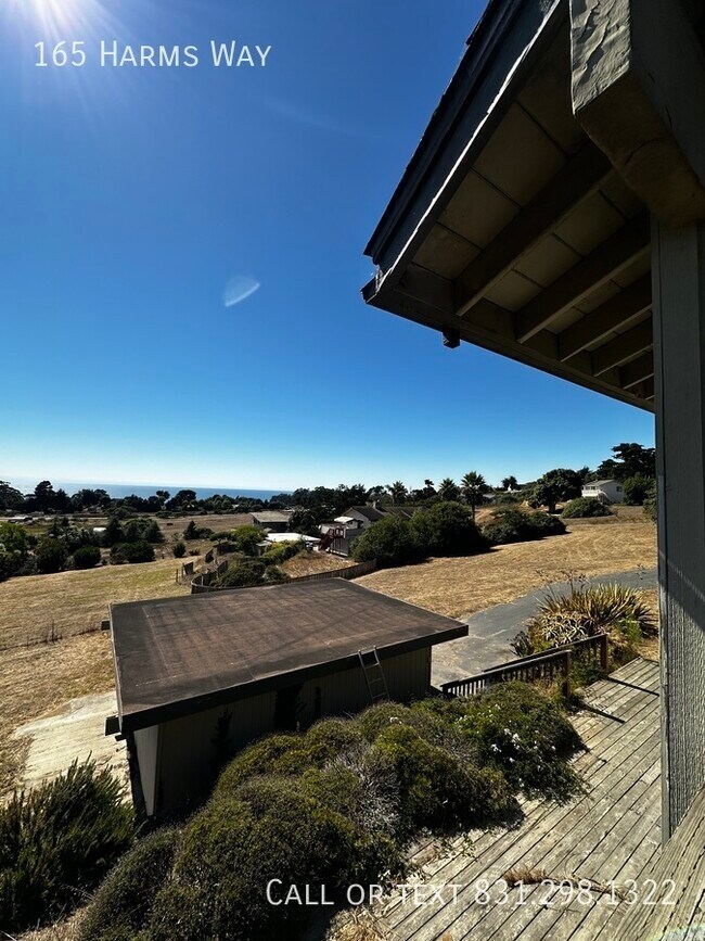 Building Photo - Expansive 4 Bed, 2 Bath La Selva Beach Hom...