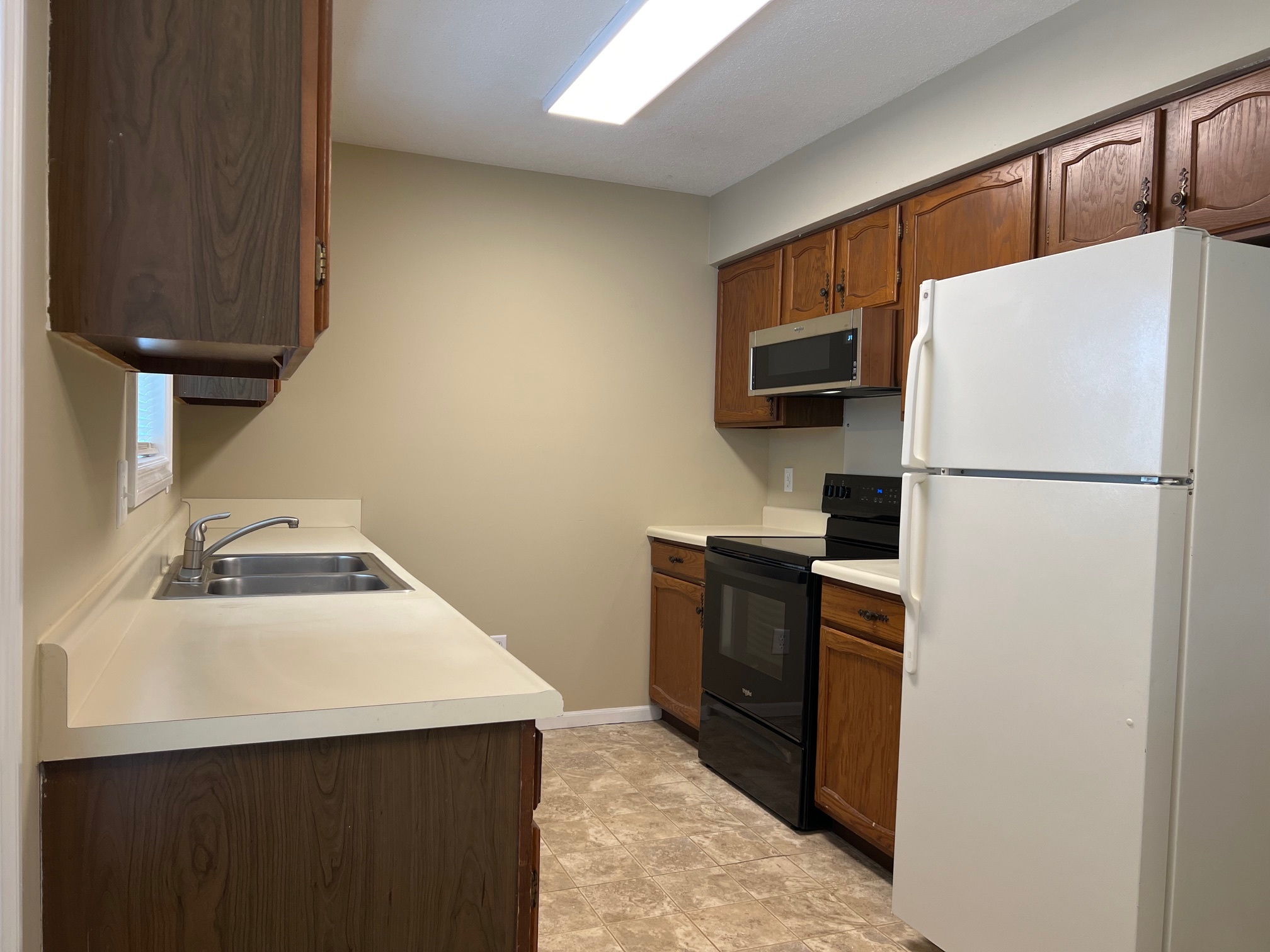 Building Photo - 5802 Ryewyck Dr