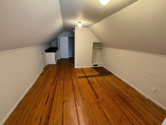 Building Photo - MT AIRY - Charming 3 bed 1 bath cape cod