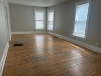 Building Photo - 64 Edmonds St