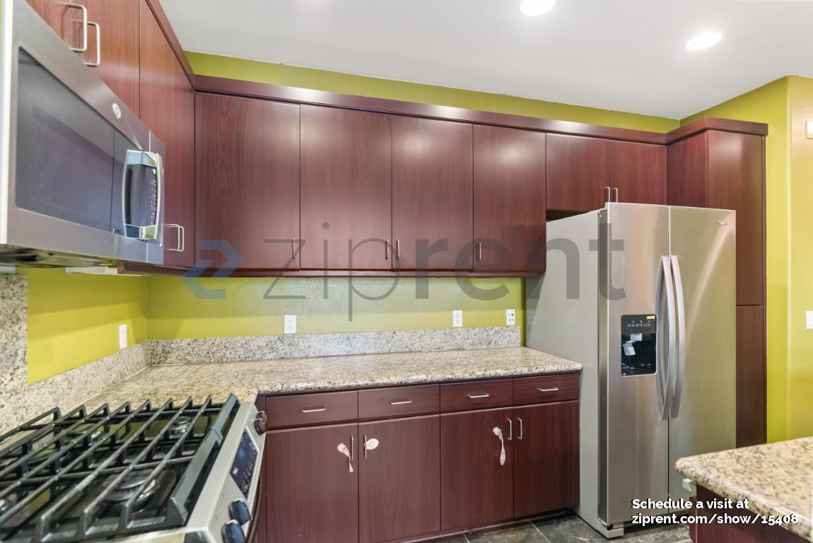 Building Photo - 1101 S Main St