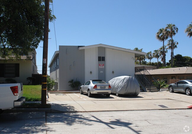 Building Photo - 2109-2115 Reed Ave