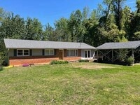 Building Photo - 811 Blanton St