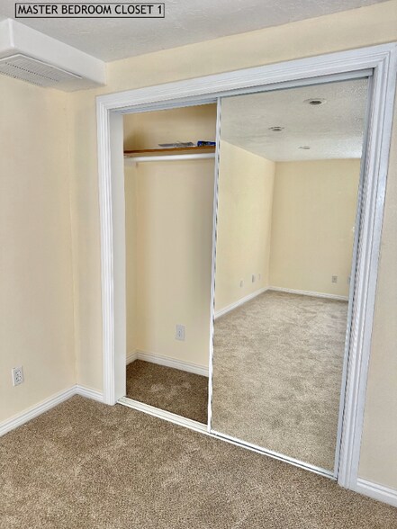 Building Photo - 7896 Goldenpoint Wy