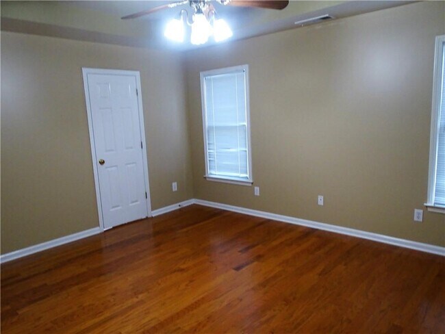 Building Photo - 3485 McClure Woods Dr