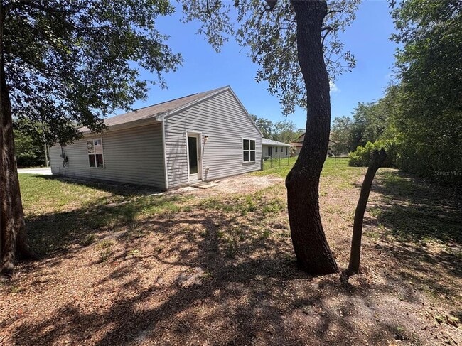 Building Photo - 3475 Sugarfoot Dr