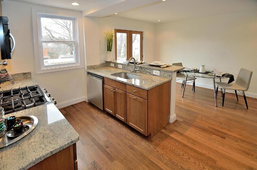 Building Photo - 209 Wesmond Dr