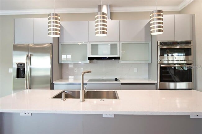 Building Photo - 1927 Greenbriar Ter