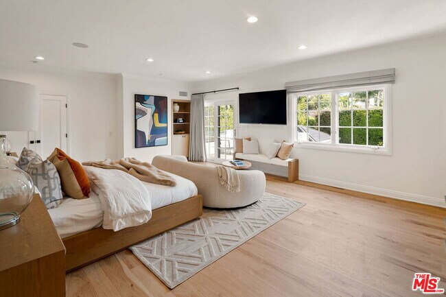 Building Photo - 280 Homewood Rd