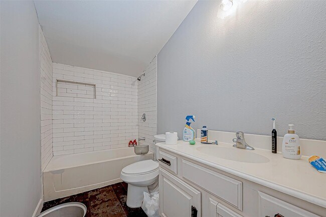 Building Photo - 7422 Avenue I