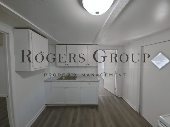 Building Photo - 215 Mineral Springs Rd