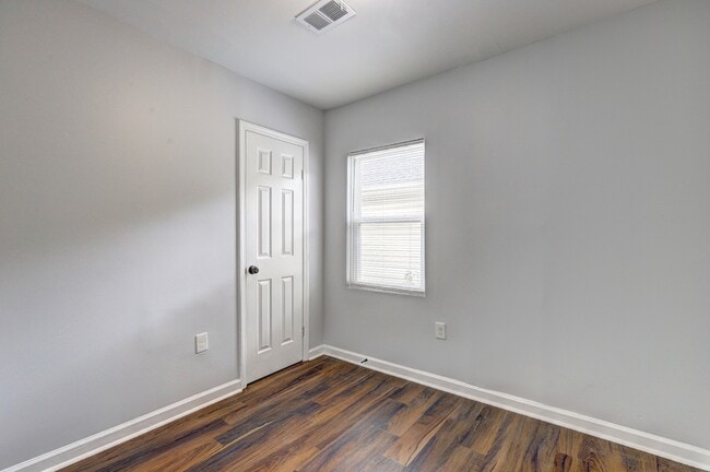 Building Photo - 1187 McDaniel St SW
