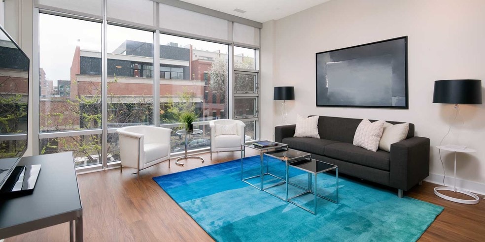 Building Photo - 1222 W Randolph St