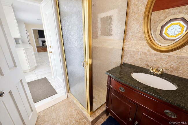 Building Photo - 2345 Lancaster Ave