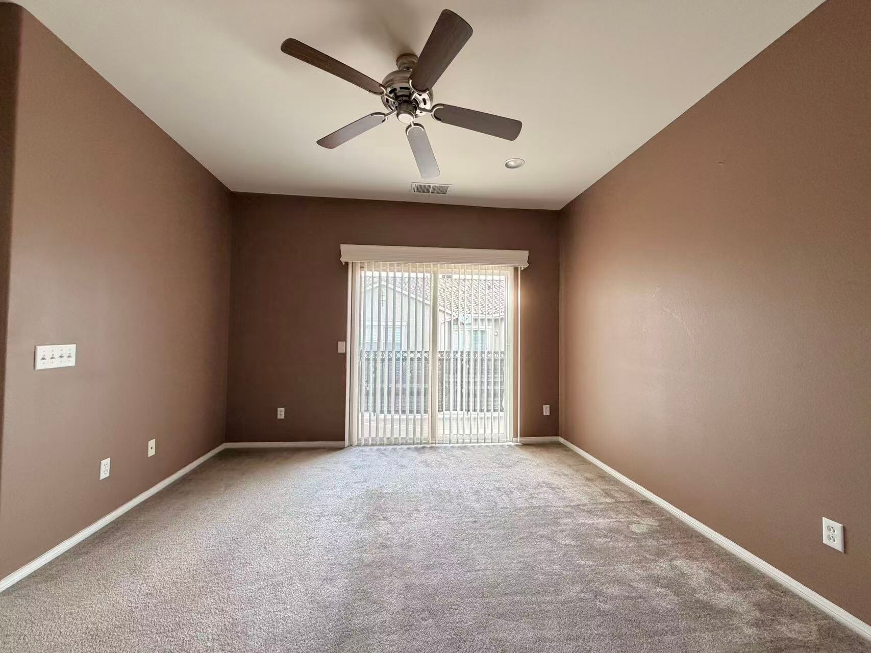 Building Photo - 11450 Church St