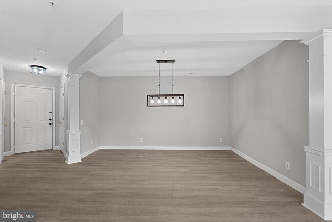 Building Photo - 21850 Locomotive Terrace